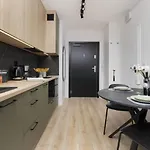 Gdansk City Centre Torunska Apartment By The River By Noclegi Renters